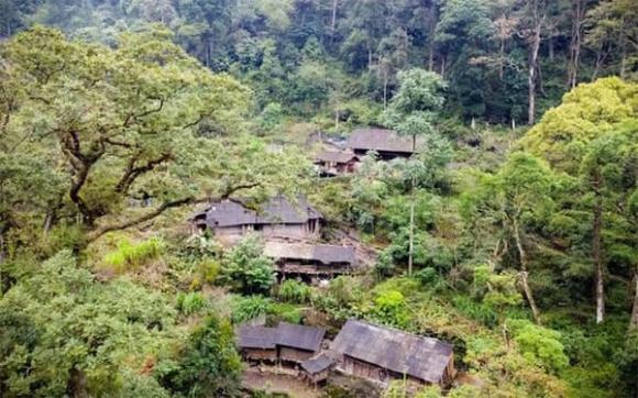 viet-nam-co-mot-lang-dia-nguc-nam-an-minh-giua-may-tren-nui (1).jpg 0 Làng địa ngục, Sảo Há, Du lịch Tây Bắc