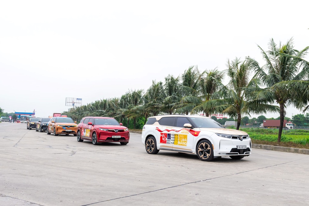 VinFast VF 9 ghi điểm trong mắt doanh nhân Việt - 1