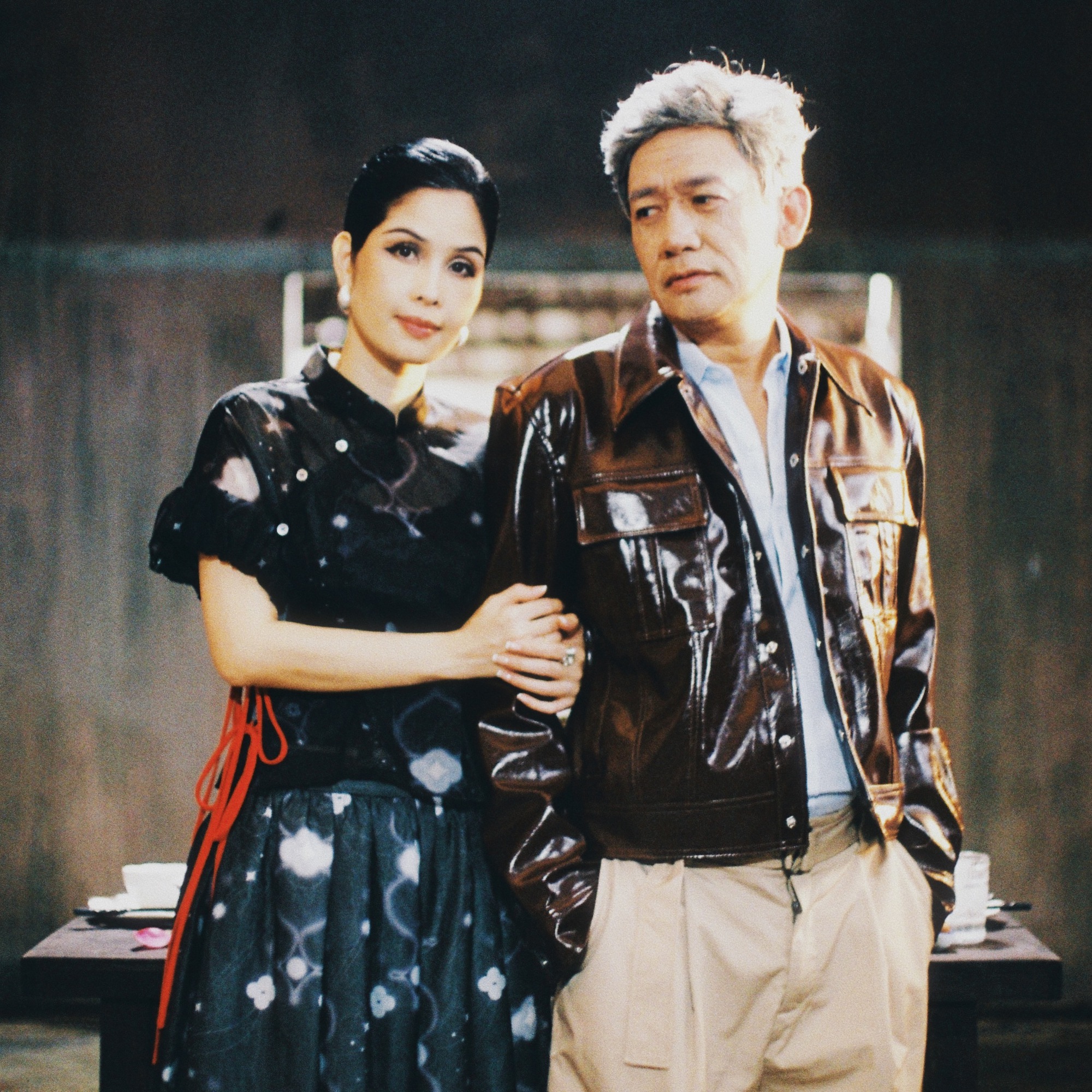 Vợ Duy Mạnh xuất hiện cùng quyển nhật ký kể lại đêm chờ chồng- Ảnh 1. Vợ Duy Mạnh xuất hiện cùng quyển nhật ký kể lại đêm chờ chồng- Ảnh 1.