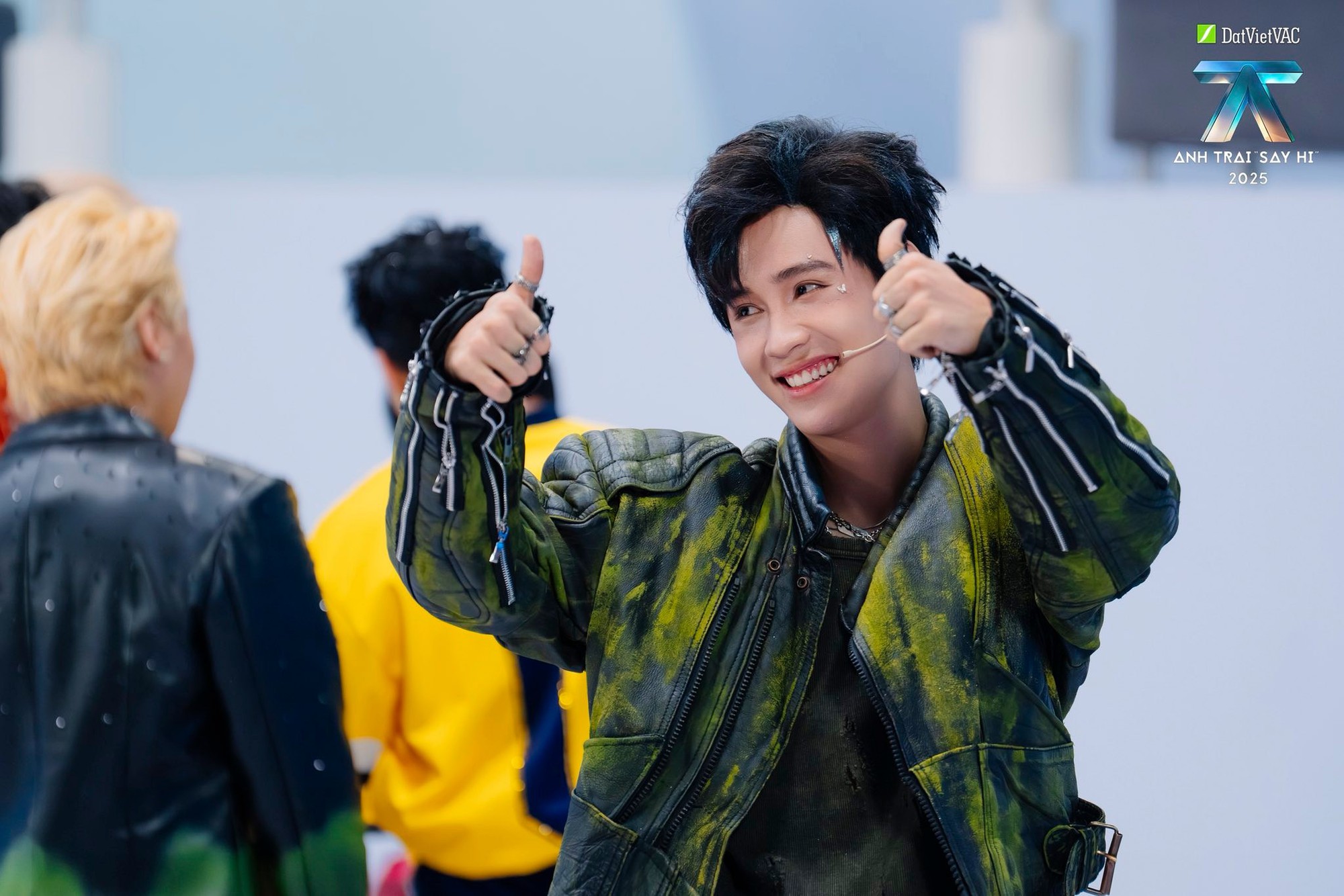 Vũ Cát Tường đang dập lửa hay “đổ thêm dầu vào lửa” drama lớn nhất Say Hi mùa 2 đấy?- Ảnh 1.