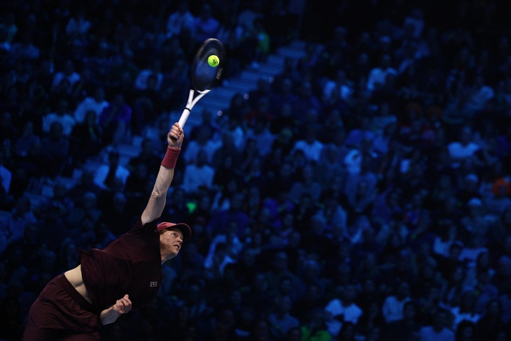 Vũ khí bí mật giúp Sinner 2 năm liên tiếp vô địch ATP Finals 1 Sinner - Ảnh 1.