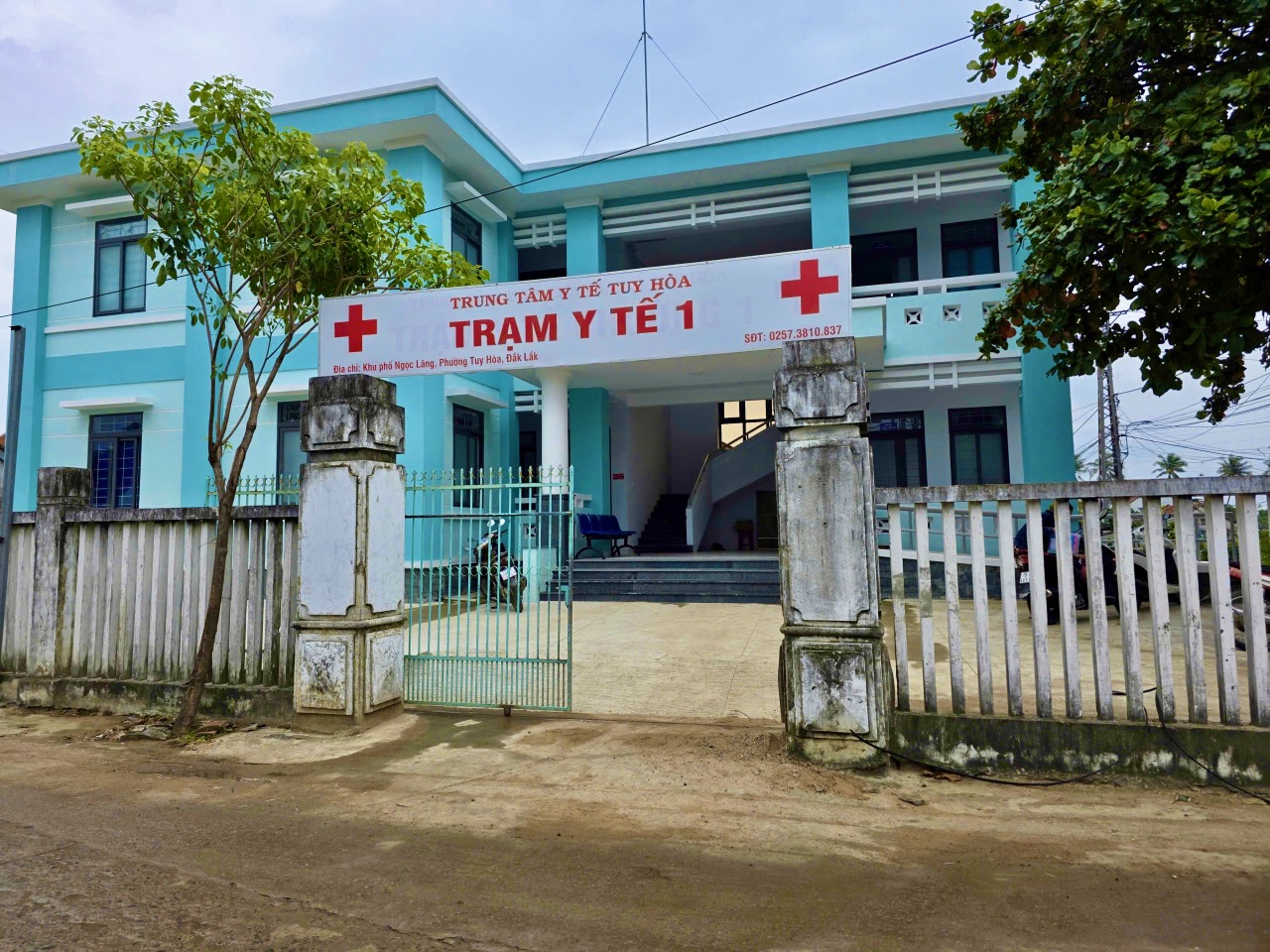 Vụ mẹ và em bé sơ sinh 'bị đuổi' khi đến trạm y tế xin tránh lũ: Mạng người là ưu tiên hàng đầu - Ảnh 1.