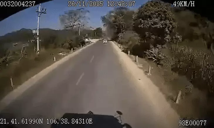 xe đầu kéo - Ảnh 1.