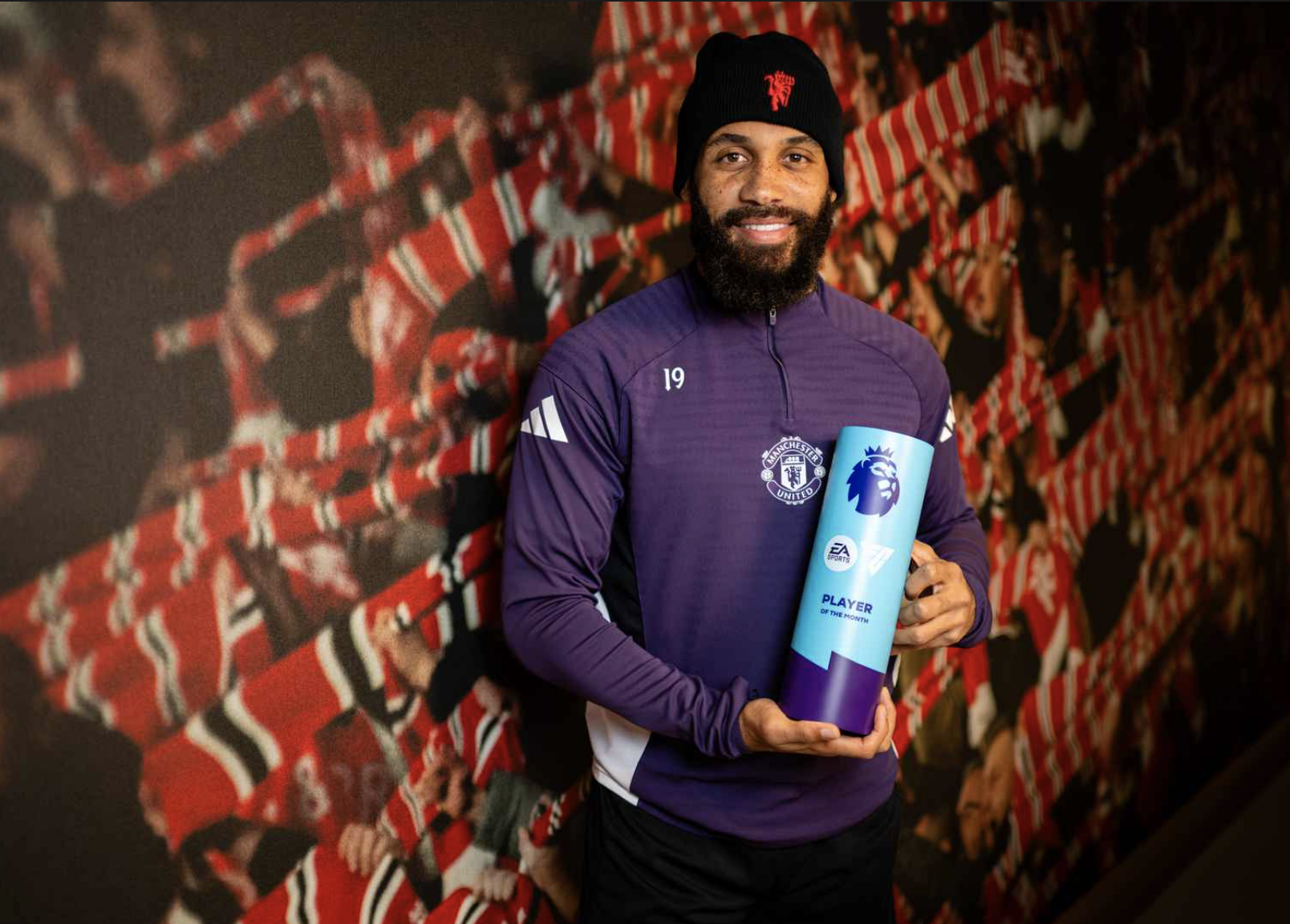 Vượt Haaland, Bryan Mbeumo nhận giải 