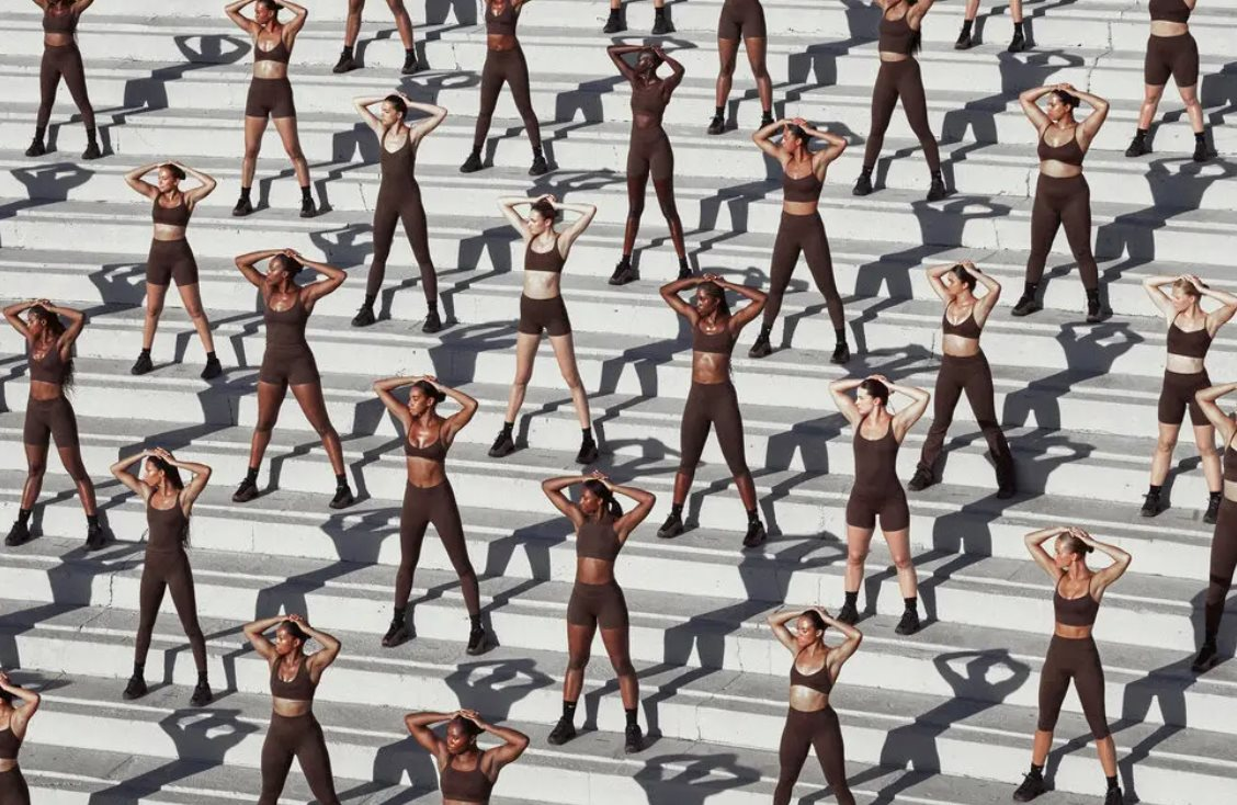 Đế chế thời trang 5 tỷ USD của Kim Kardashian: Vượt Victoria’s Secret về vốn hoá, doanh thu 2025 sẽ chạm 1 tỷ USD- Ảnh 1.