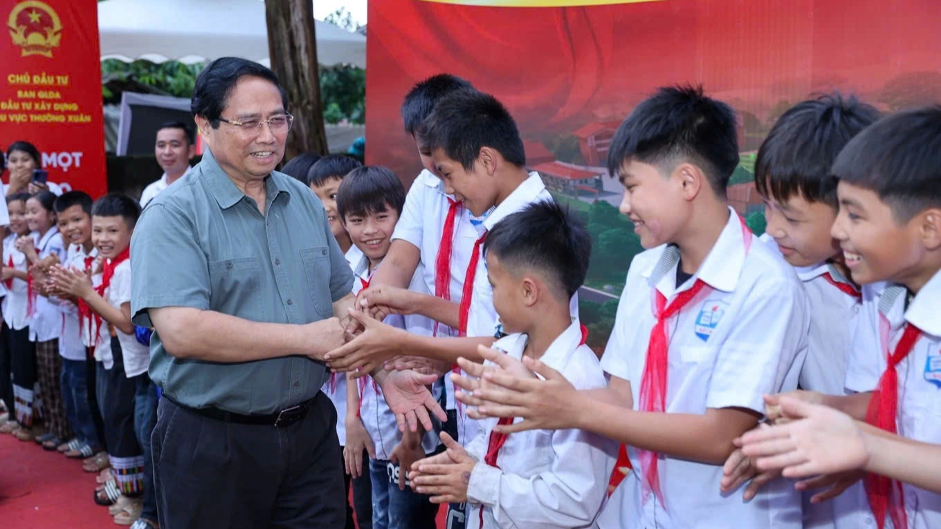 Thủ tướng phát động khởi công xây dựng 72 trường nội trú cho học sinh vùng biên - Ảnh 4.