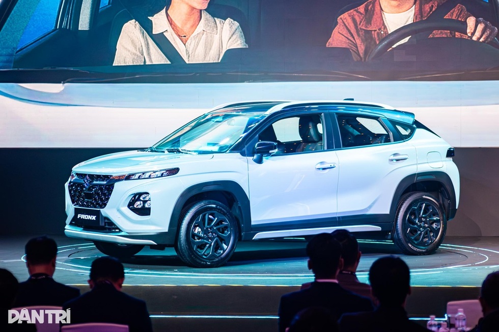 Xe mới ra mắt khách Việt trong tháng 10: Có mẫu đốt chưa đến 1 lít/100km - 1