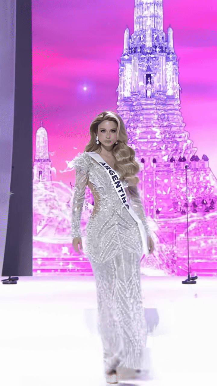 Đối thủ của Hương Giang tại Miss Universe: Xinh đẹp như búp bê sống đúng nghĩa- Ảnh 1.