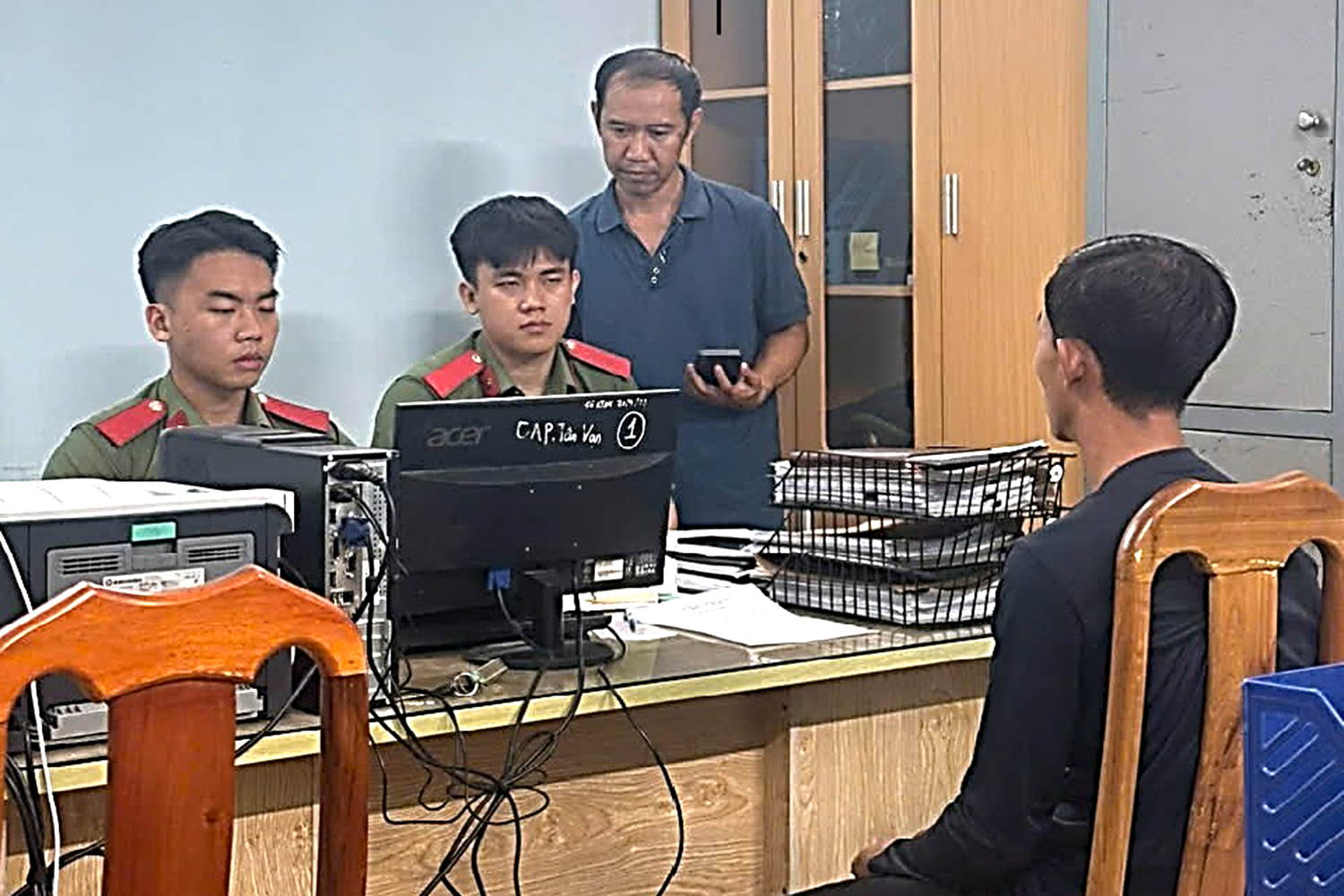 Xử lý thanh niên ở Đồng Nai tung tin giả cầu Hóa An bị ngập để ‘câu like’ 1 cầu Hóa An - Ảnh 1.