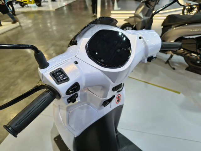 'Kẻ thay thế' Honda Vision ra mắt: phanh ABS, động cơ siêu tiết kiệm nhiên liệu, giá tại Việt Nam chỉ từ 32 triệu đồng- Ảnh 1.