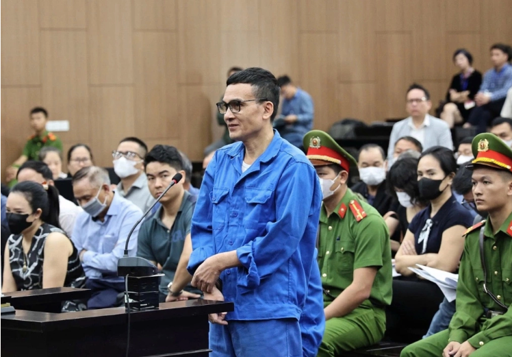 ‘Đại gia’ đánh bạc 10 triệu USD trong khách sạn Pullman bị truy tố trong đường dây lừa đảo tiền ảo đa cấp- Ảnh 1.