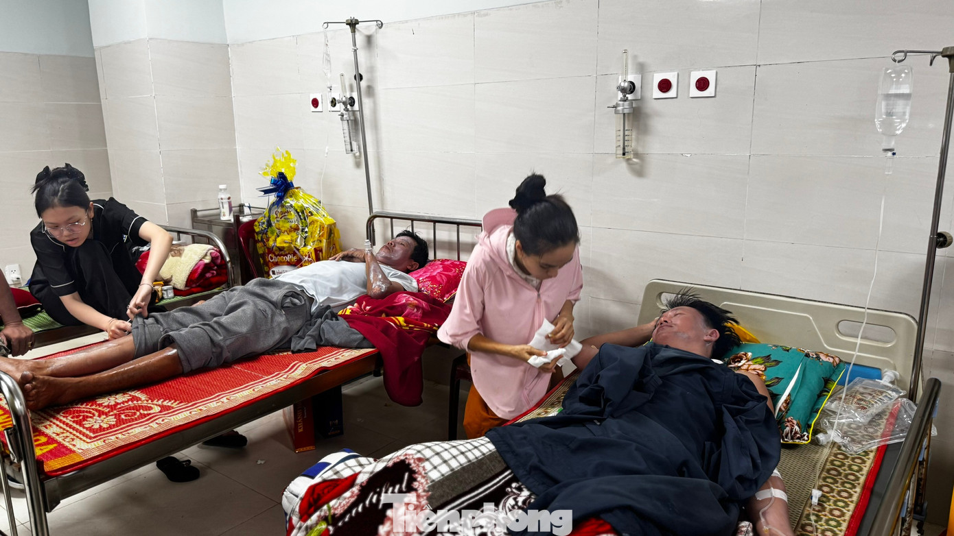 3 người sống sót kỳ diệu sau 48 giờ giữa bão biển: ‘Tình người với nhau, thấy chết không cứu, lương tâm không cho phép’- Ảnh 1.