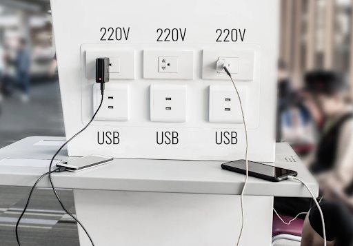 1 thói quen sạc điện thoại của nhiều người khiến tài khoản ngân hàng bị đánh cắp mà không hề hay biết- Ảnh 1.