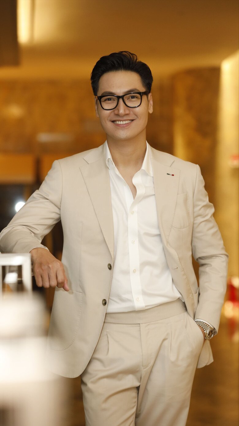 Mạnh Trường được khen đẹp trai hơn Lee Min Ho