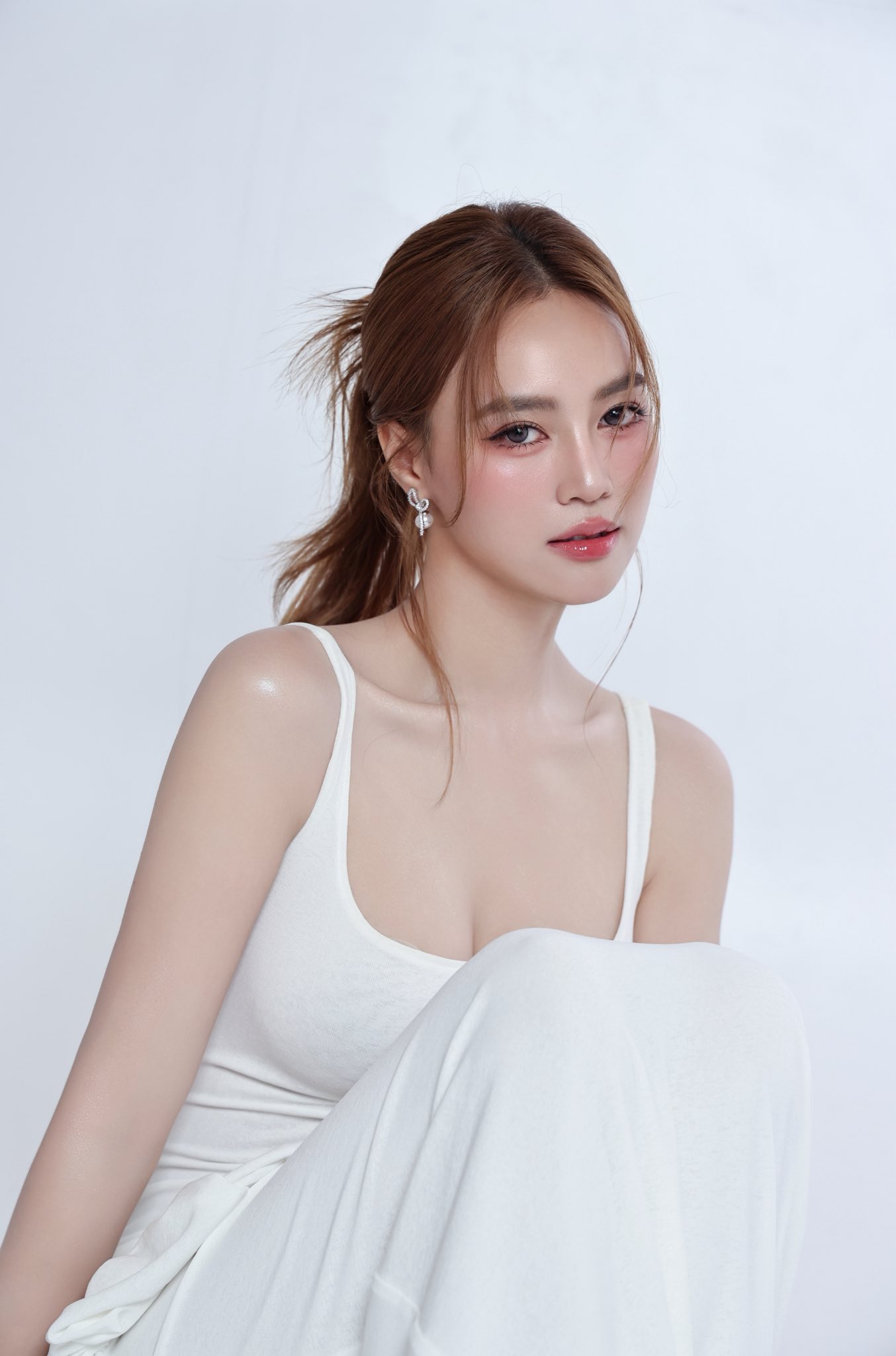 10 nữ diễn viên đẹp nhất Việt Nam: Kim Tuyến - Phương Anh Đào out top, hạng 1 nhan sắc trên cả tuyệt vời- Ảnh 1. 10 nữ diễn viên đẹp nhất Việt Nam: Kim Tuyến - Phương Anh Đào out top, hạng 1 nhan sắc trên cả tuyệt vời- Ảnh 1.