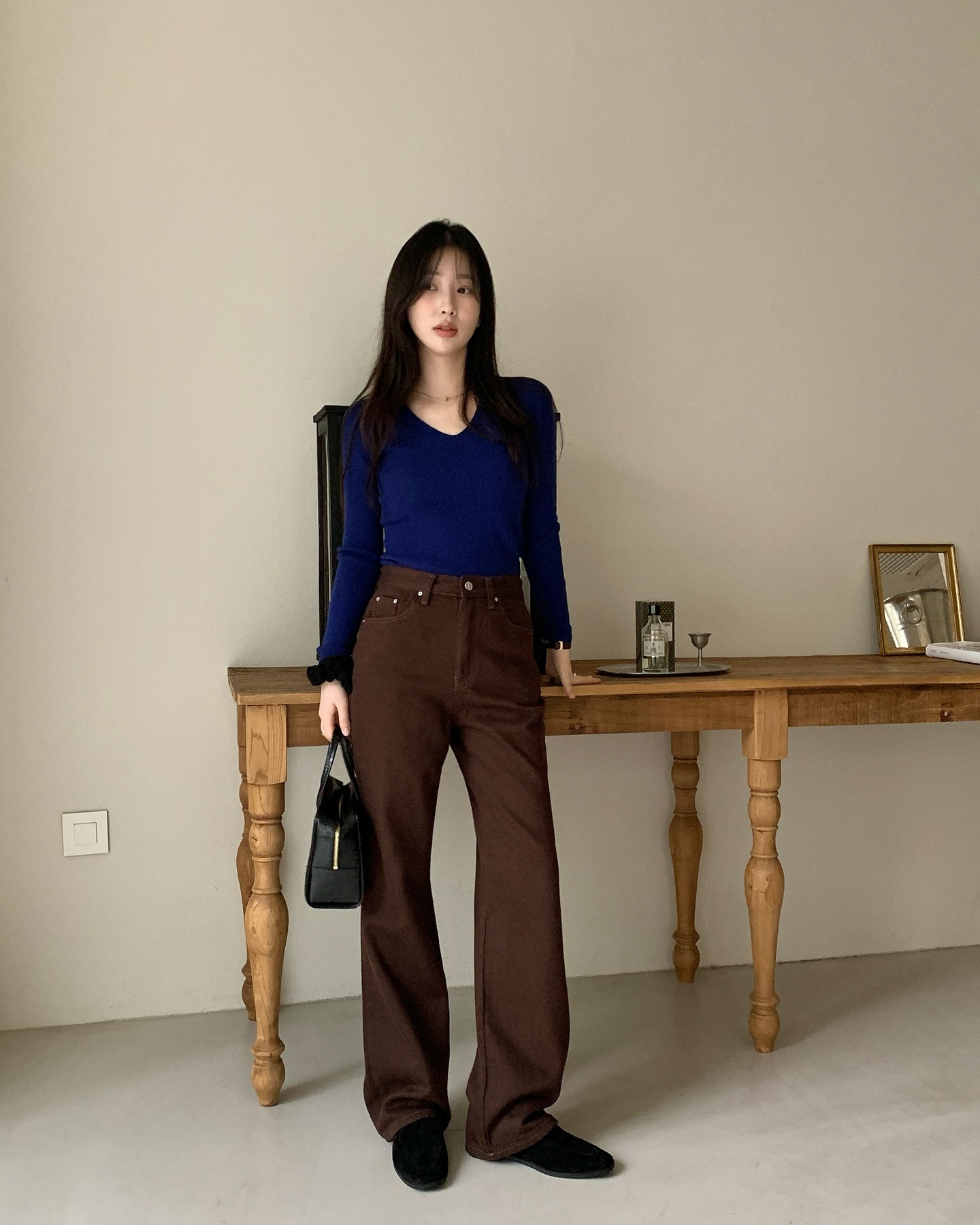 10 set đồ màu sắc rất dễ mặc trong mùa lạnh, giúp nàng nổi bật mà không sợ 