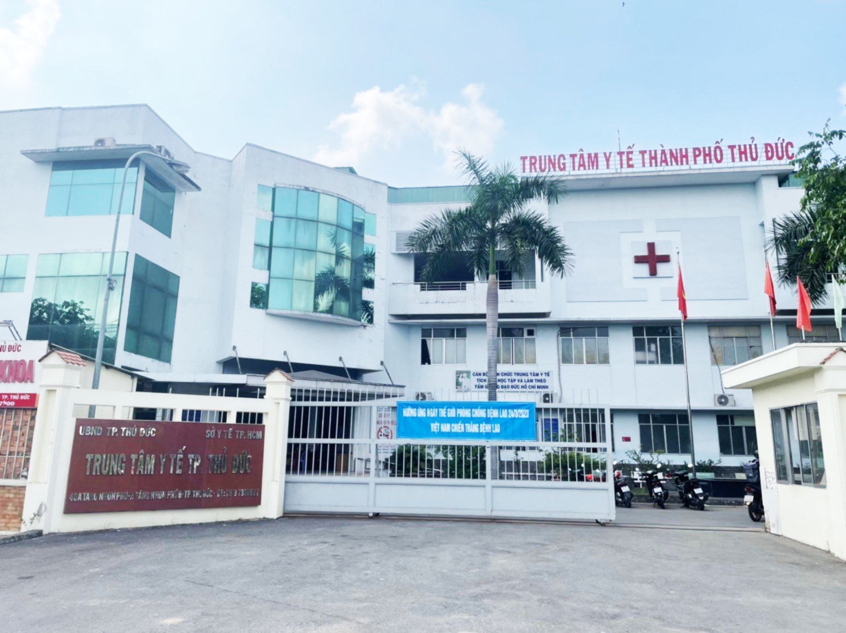 13 Trung tâm Y tế khu vực tại TP.HCM sẽ được chuyển đổi thành bệnh viện - Ảnh 1.