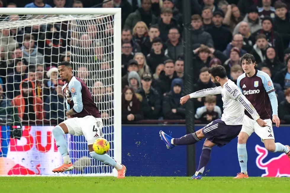 15 cầu thủ có thể vắng mặt khi Man Utd đụng độ Newcastle - Ảnh 1.