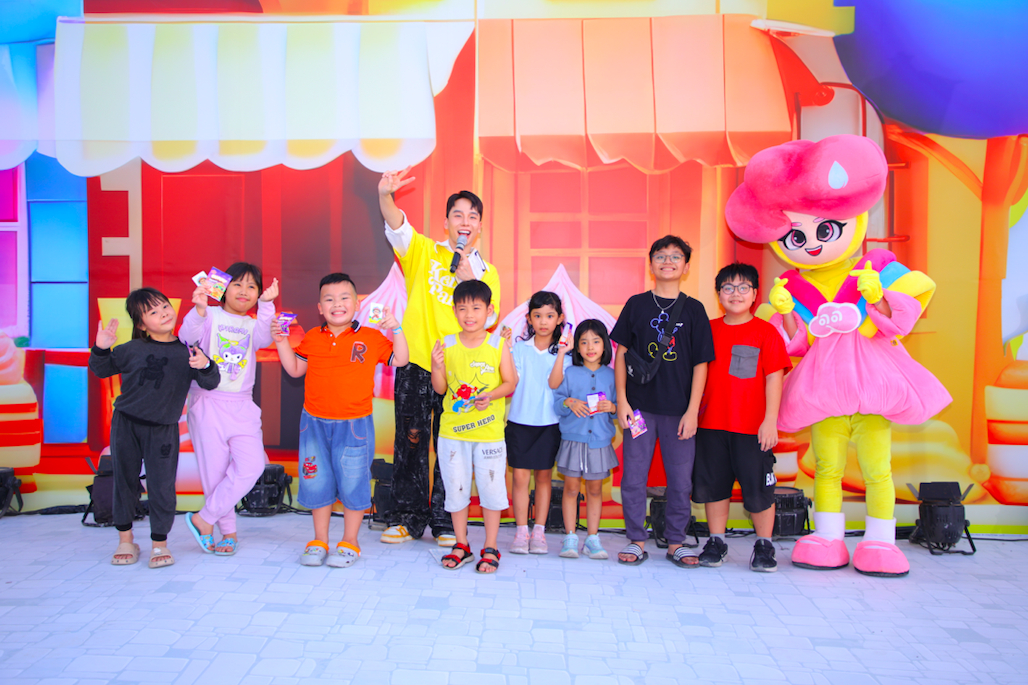 1764531175 767 Khoanh khac vang tai Sundate Hang ngan gia dinh Viet