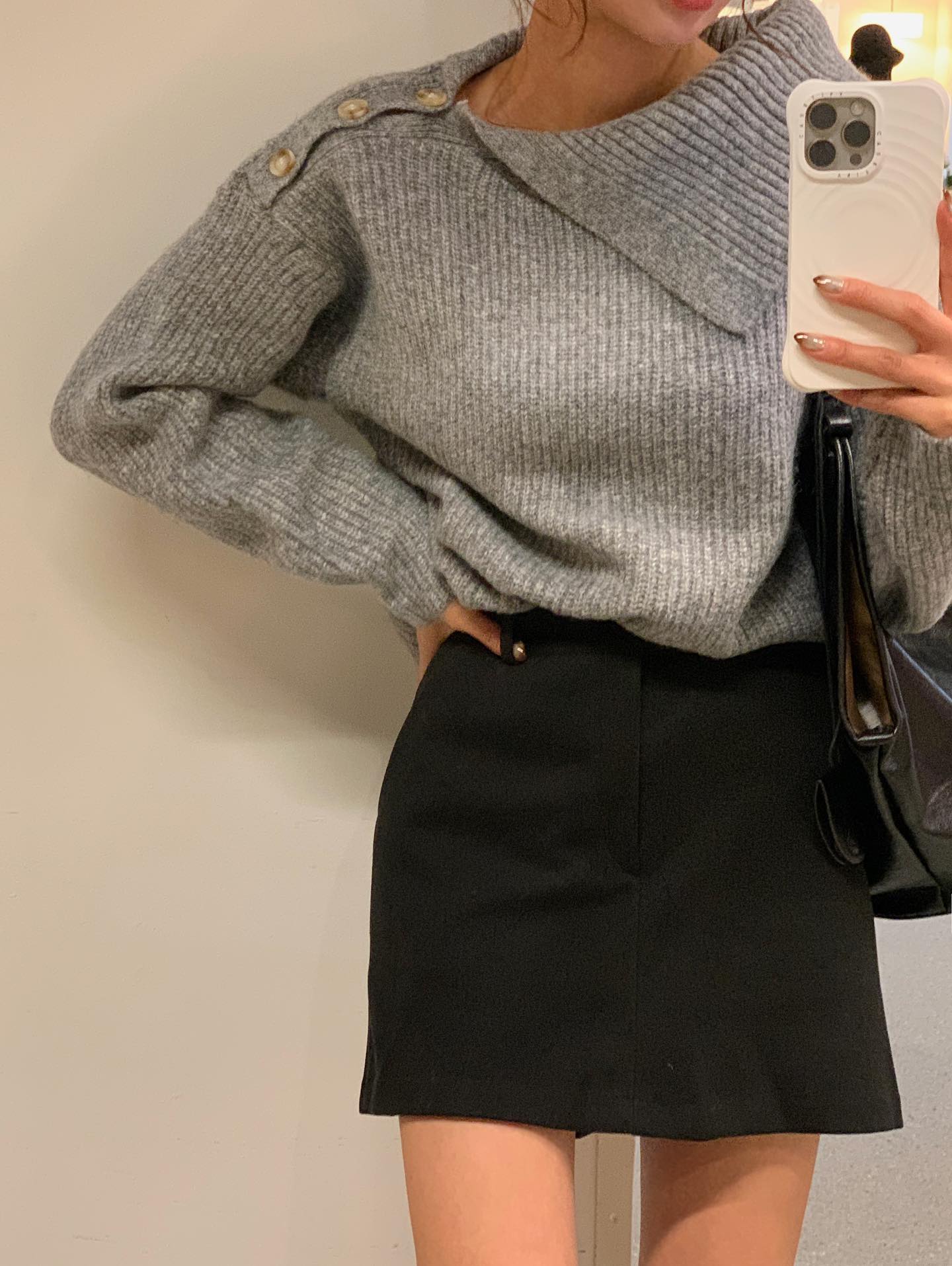 5 cách mặc áo len hack tuổi "bất bại", chắc chắn là nhiều chị em chưa biết hết 4 1764533591 665 5 cach mac ao len hack tuoi bat bai chac