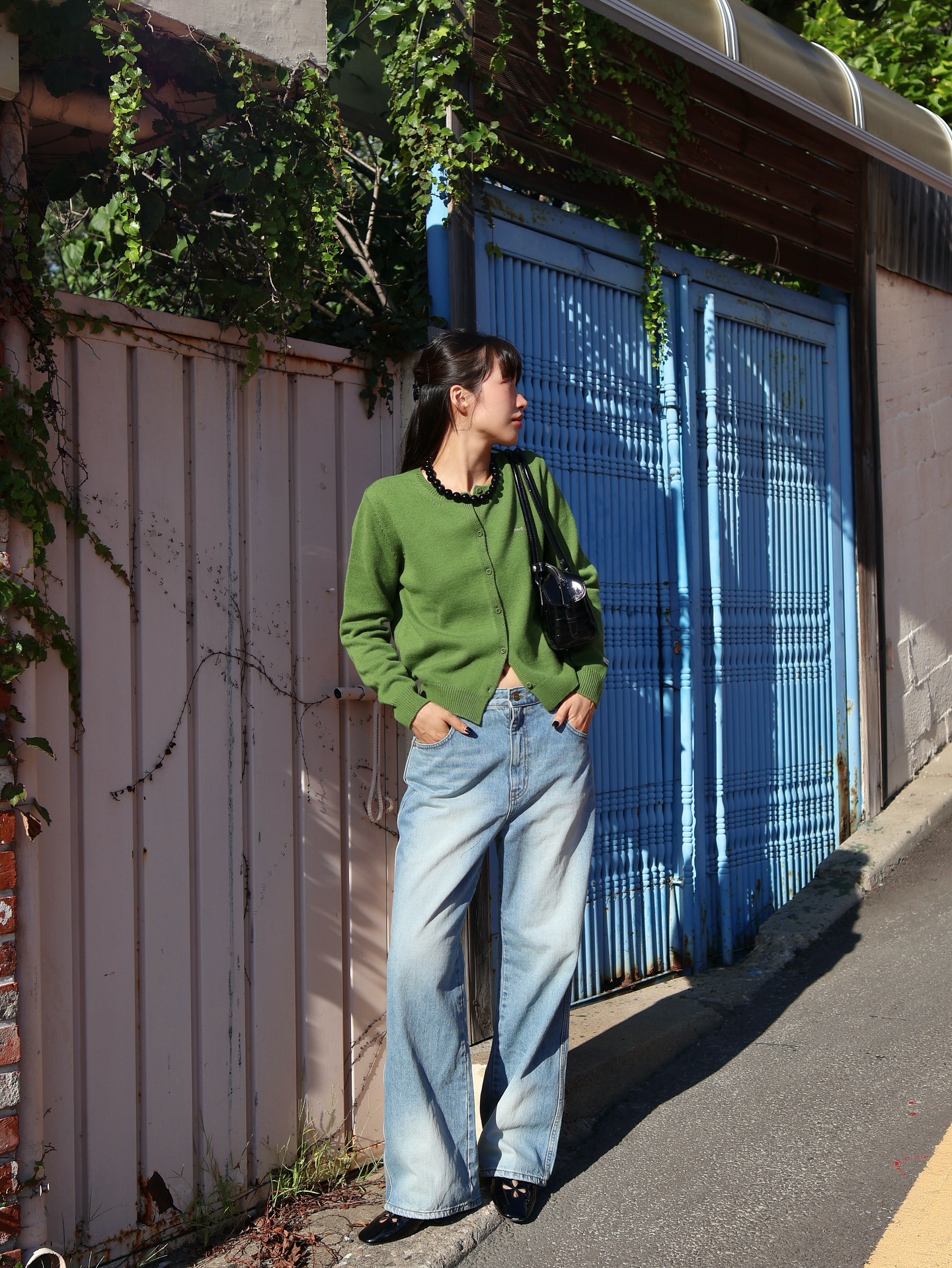 5 cách mặc áo len hack tuổi "bất bại", chắc chắn là nhiều chị em chưa biết hết 6 1764533592 262 5 cach mac ao len hack tuoi bat bai chac