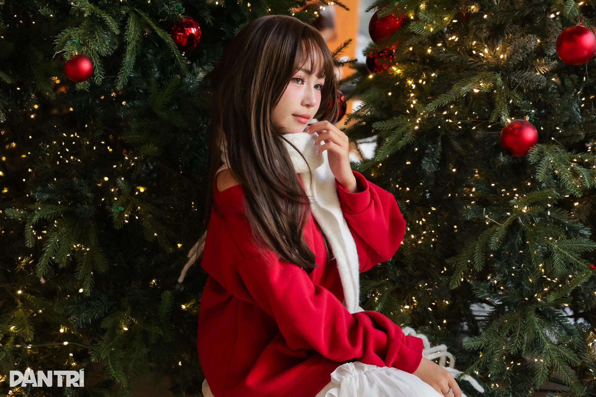 Thiếu nữ Hà Nội lên đồ xinh lung linh cho mùa Giáng sinh - 14