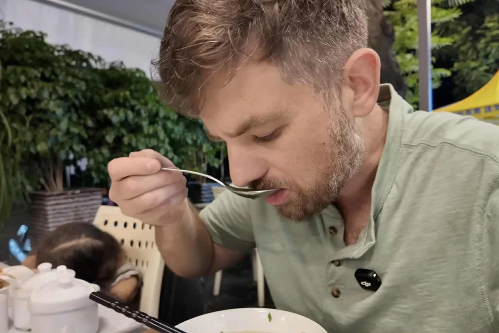 Quán phở Bắc gây sốt vì lời khen ngon nhất TPHCM: Thực hư thế nào? - 2