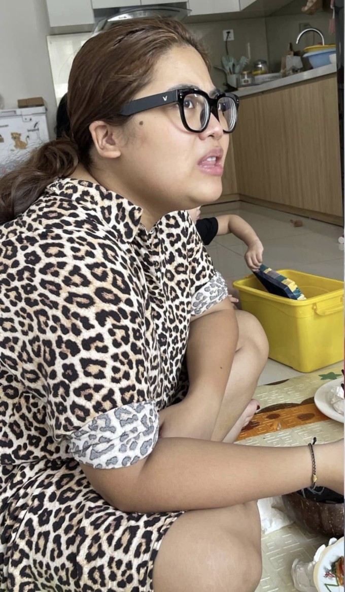 Sau thời gian dài đối mặt với chứng trầm cảm, Nga tăng cân mất kiểm soát lên 86 kg. Ảnh: Nhân vật cung cấp