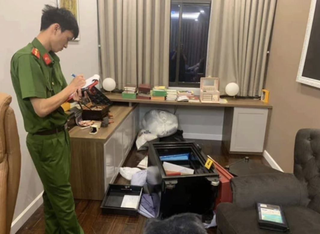 Facebook tick xanh Nhật Kim Anh đáp trả cộng đồng mạng 4 Facebook tick xanh Nhật Kim Anh đáp trả cộng đồng mạng - Ảnh 6.