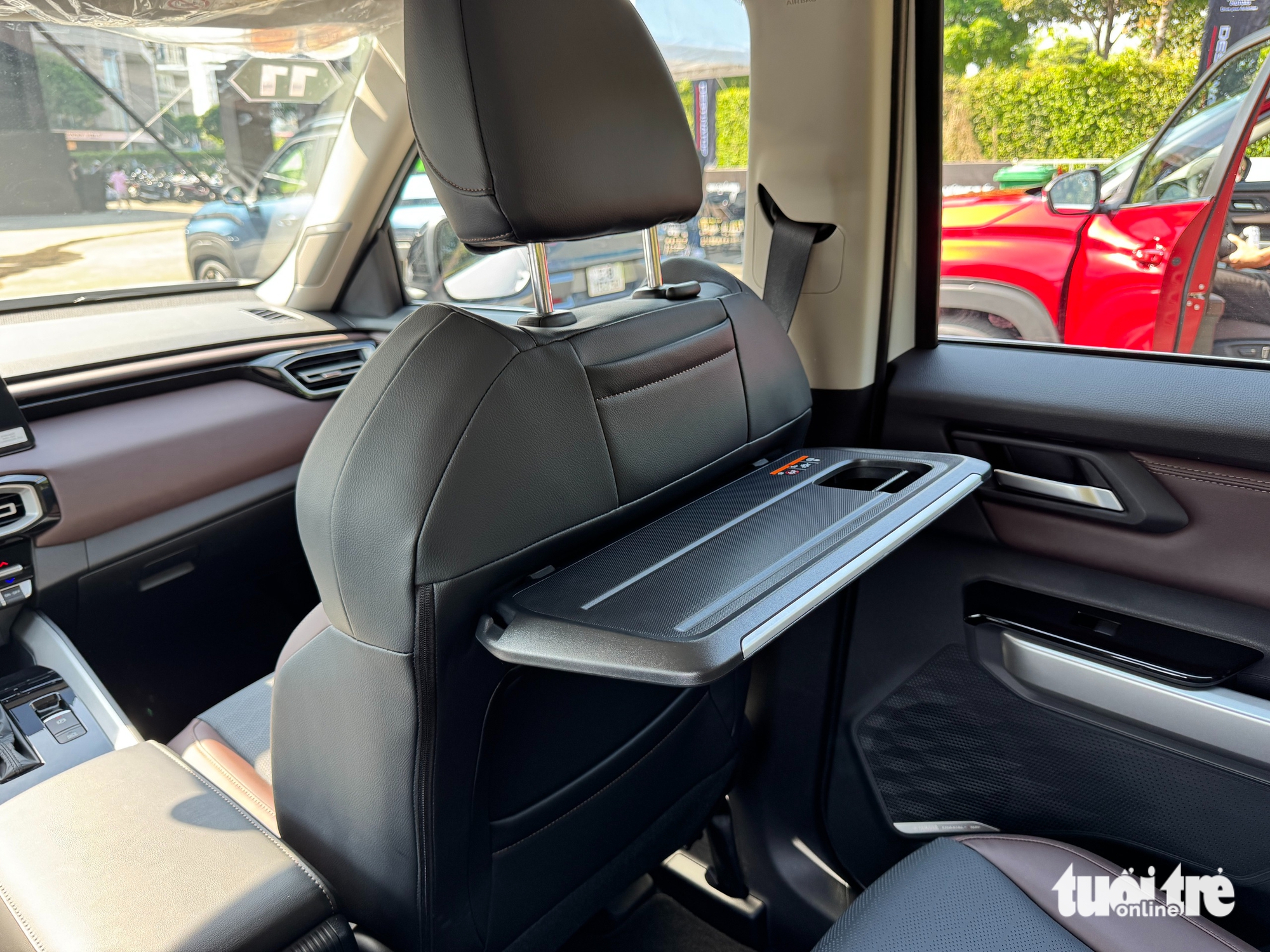 Mitsubishi Destinator ra mắt Việt Nam đã áp ngay khuyến mãi, còn từ 739 triệu, 2 bản đều có ADAS 18 Mitsubishi Destinator - Ảnh 19.