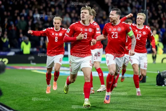 man-united-thanh-loc-doi-hinh-3-cau-thu-ra-di (1).jpg