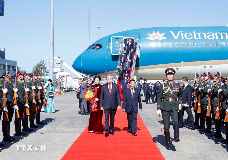 Lễ đón trọng thể Tổng Bí thư Tô Lâm và Phu nhân tại Vientiane , Lào - Ảnh 6.