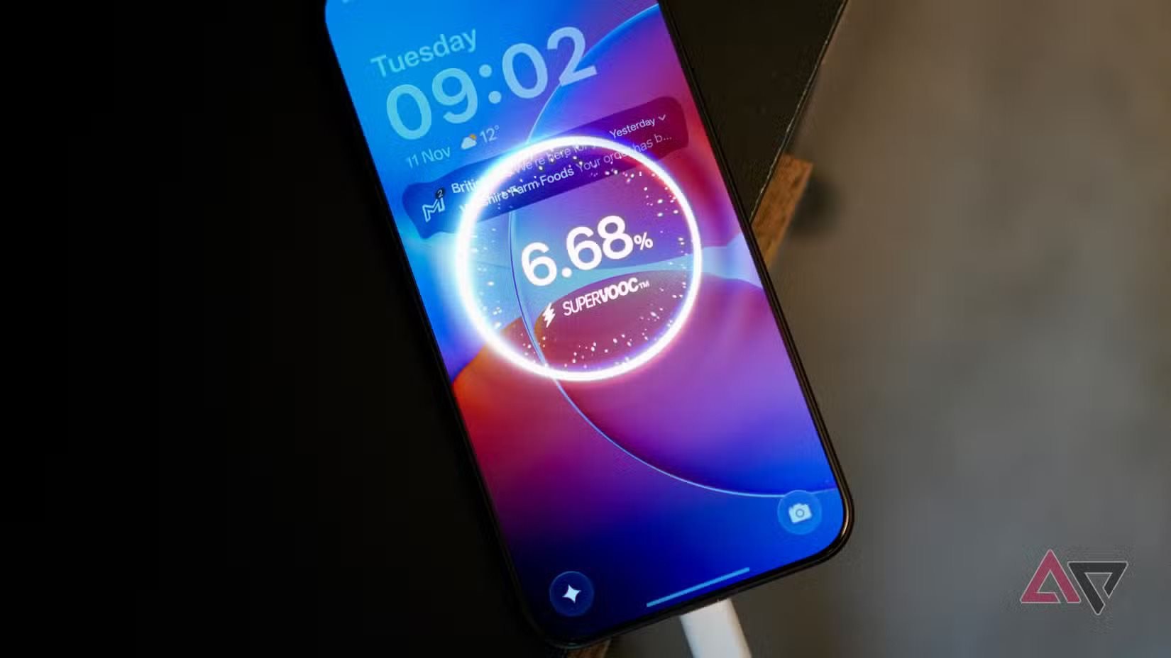 Samsung, iPhone vẫn cứ 