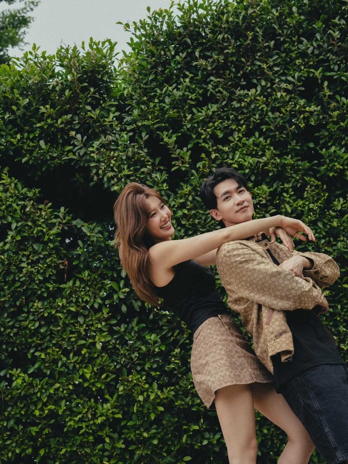 Thúy Ngân và Võ Cảnh đã "đường ai nấy đi"? 2 Thúy Ngân và Võ Cảnh đã đường ai nấy đi?