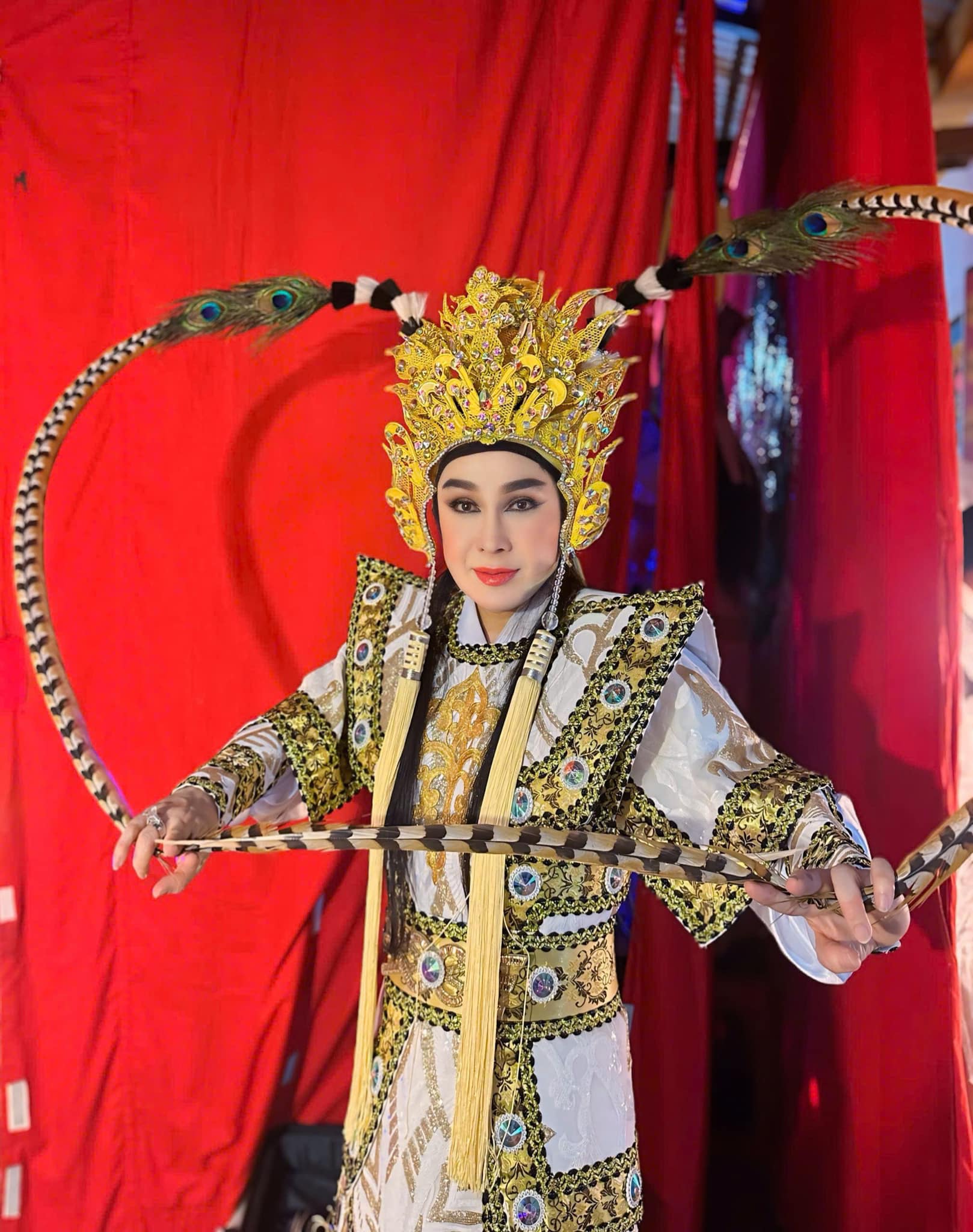 Nam NSƯT 53 tuổi được vợ đại gia sinh con cho, đón về ở biệt thự 200 tỷ đồng, yêu hết lòng mặc gièm pha- Ảnh 2.