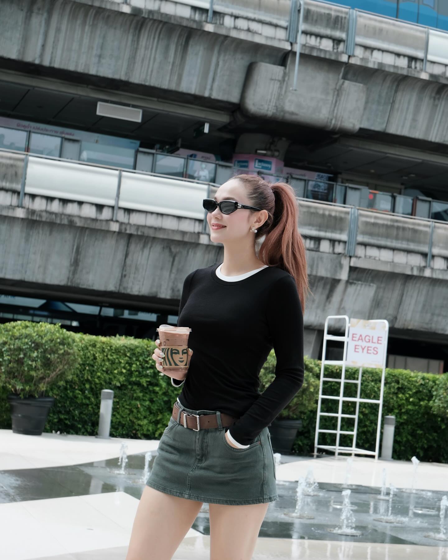 Riêng khoản diện trang phục ngắn, chị em cứ tham khảo 10 set đồ của mỹ nhân Việt vì sành điệu miễn bàn - Ảnh 3.