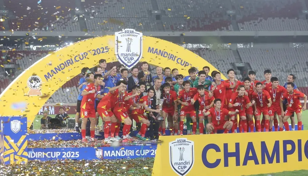 U-22 Việt Nam và tuyển nữ quốc gia đặt mục tiêu vào chơi trận chung kết SEA Games. Ảnh: CCT. tam-nhin-xa-cua-the-thao-viet-nam-tai-sea-games-33 (3).jpg