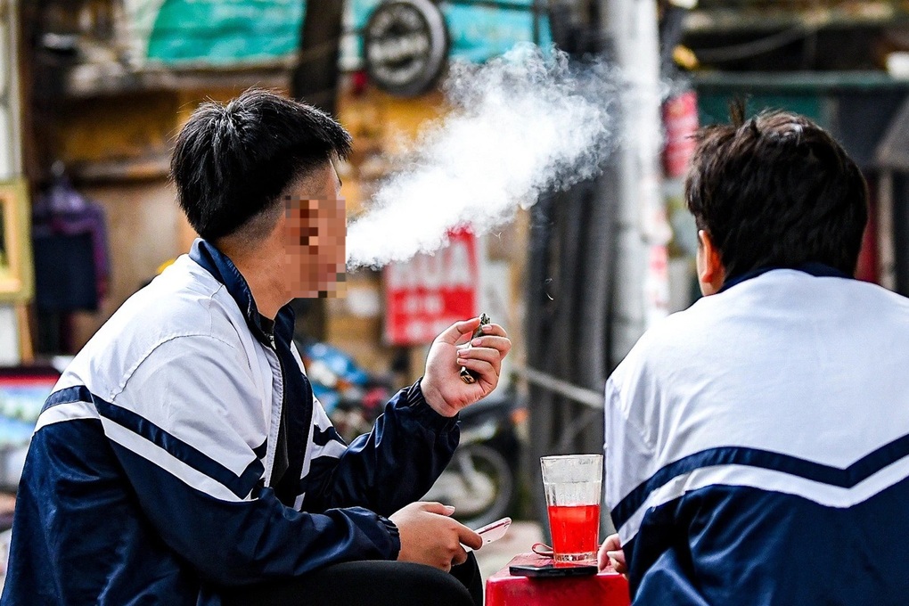 Thuốc lá điện tử có lượng nicotine đậm đặc, gây nghiện nghiêm trọng - 3