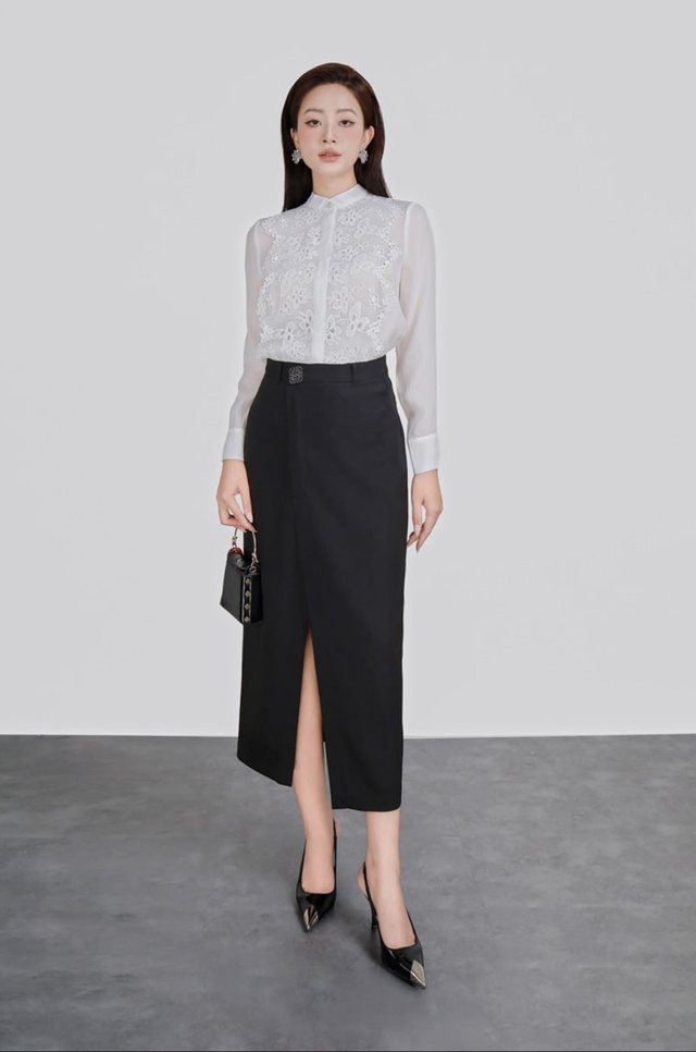 Diện áo cổ trụ để vừa thanh lịch, vừa khoe được thần thái sang chảnh- Ảnh 4. Diện áo cổ trụ để vừa thanh lịch, vừa khoe được thần thái sang chảnh- Ảnh 4.