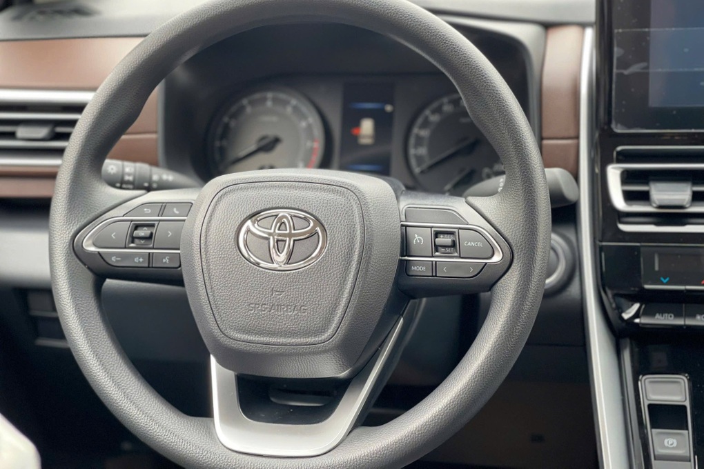 Limo Green có đối thủ mới, giá 730 triệu vẫn có ghế da và phanh điện tử - 3