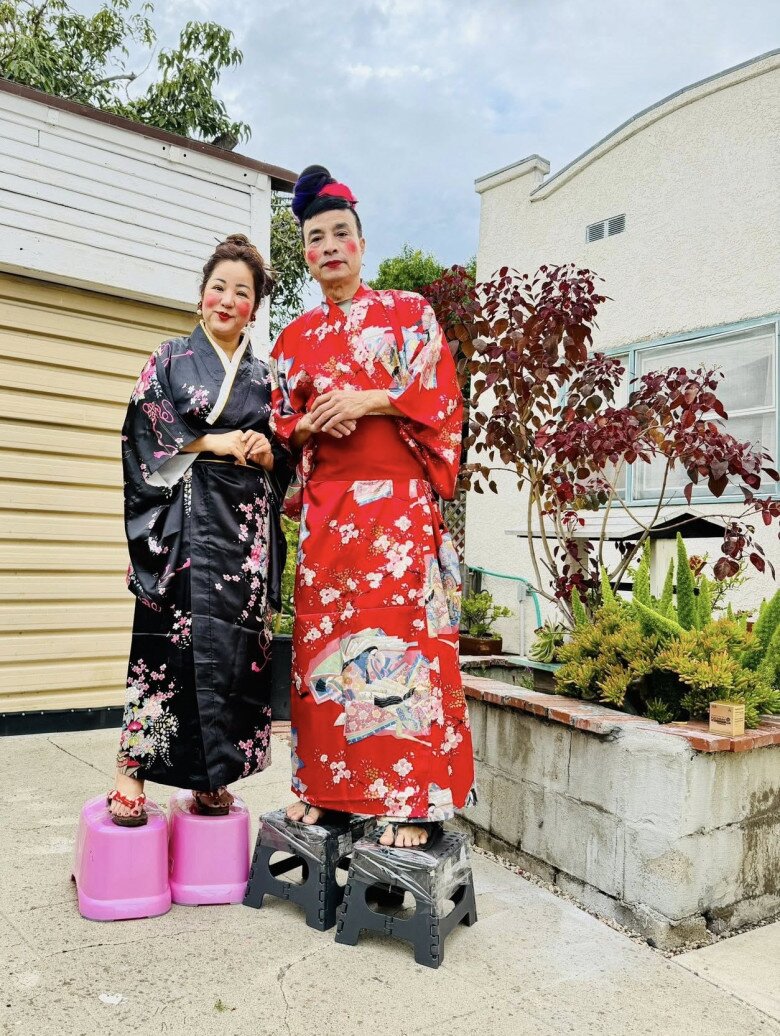 Bố ruột bé Xuân Mai làm khán giả bất ngờ khi diễn clip hài cùng nữ danh hài.