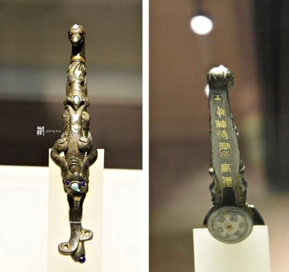 rắn đen mắt đỏ, đồ cổ, cổ vật, rồng