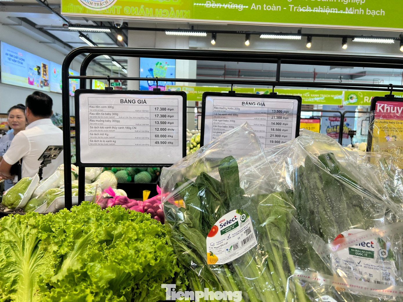 Rau trái về TPHCM tăng dần, nhiều loại chỉ 10.000 đồng/kg- Ảnh 5.