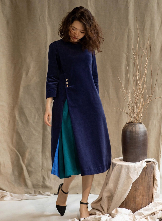 Váy suông họa tiết, đơn sắc từ nhung, voan được lòng quý cô hiện đại 5 Váy suông họa tiết - Ảnh 8.