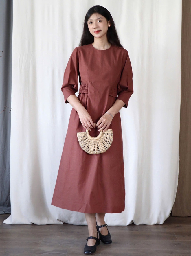 Váy suông họa tiết, đơn sắc từ nhung, voan được lòng quý cô hiện đại 7 Váy suông họa tiết - Ảnh 10.