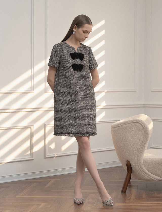 Váy suông họa tiết, đơn sắc từ nhung, voan được lòng quý cô hiện đại 9 Váy suông họa tiết - Ảnh 12.