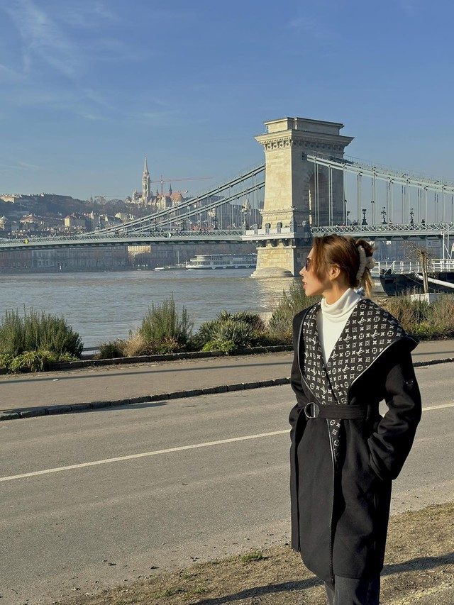 Lóa mắt trước dàn xe sang bạc tỷ của Minh Triệu, dùng đồ hiệu không thua kém ai!- Ảnh 7.