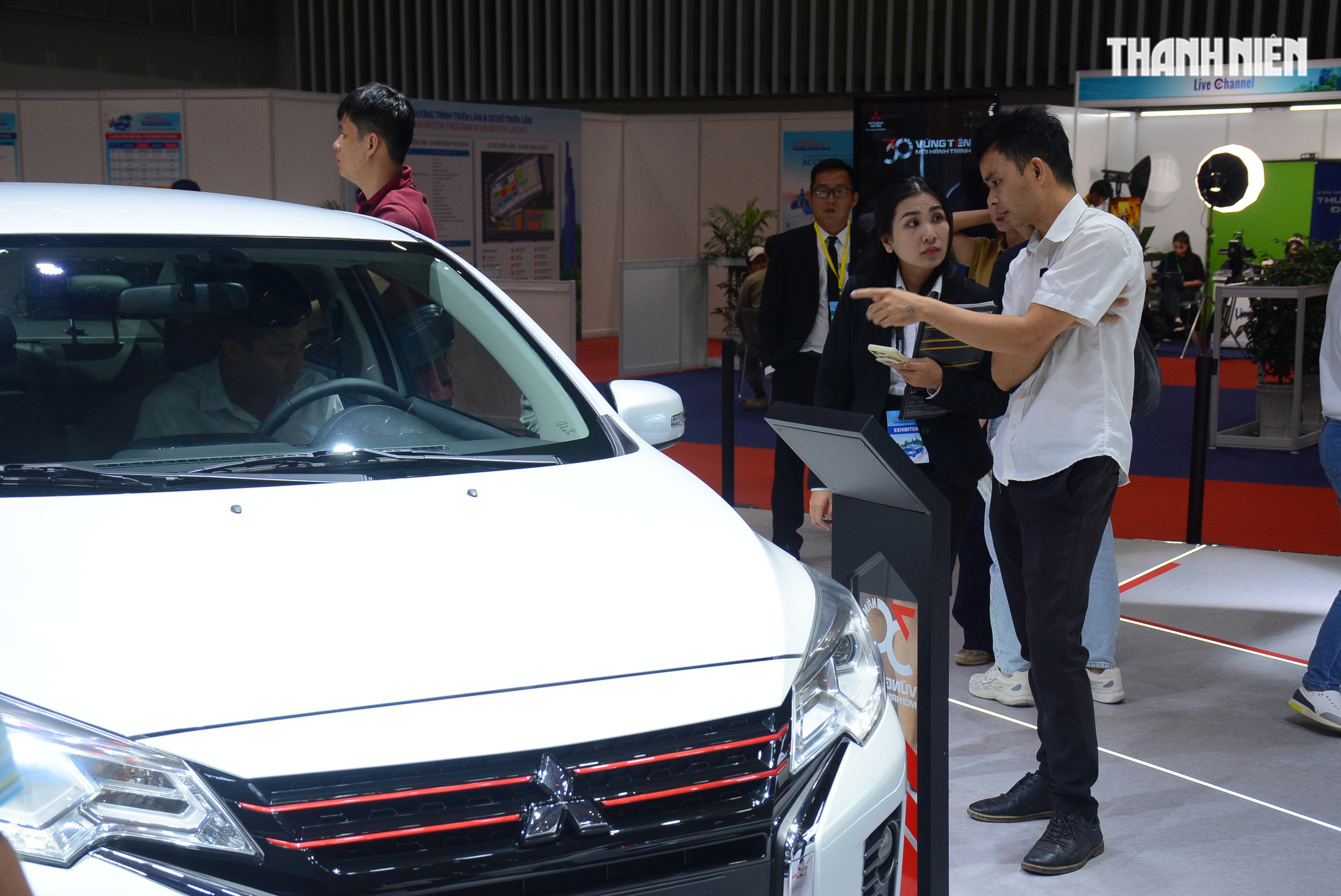 Xe sedan số sàn tại Việt Nam đang dần 'lụi tàn' - Ảnh 3.