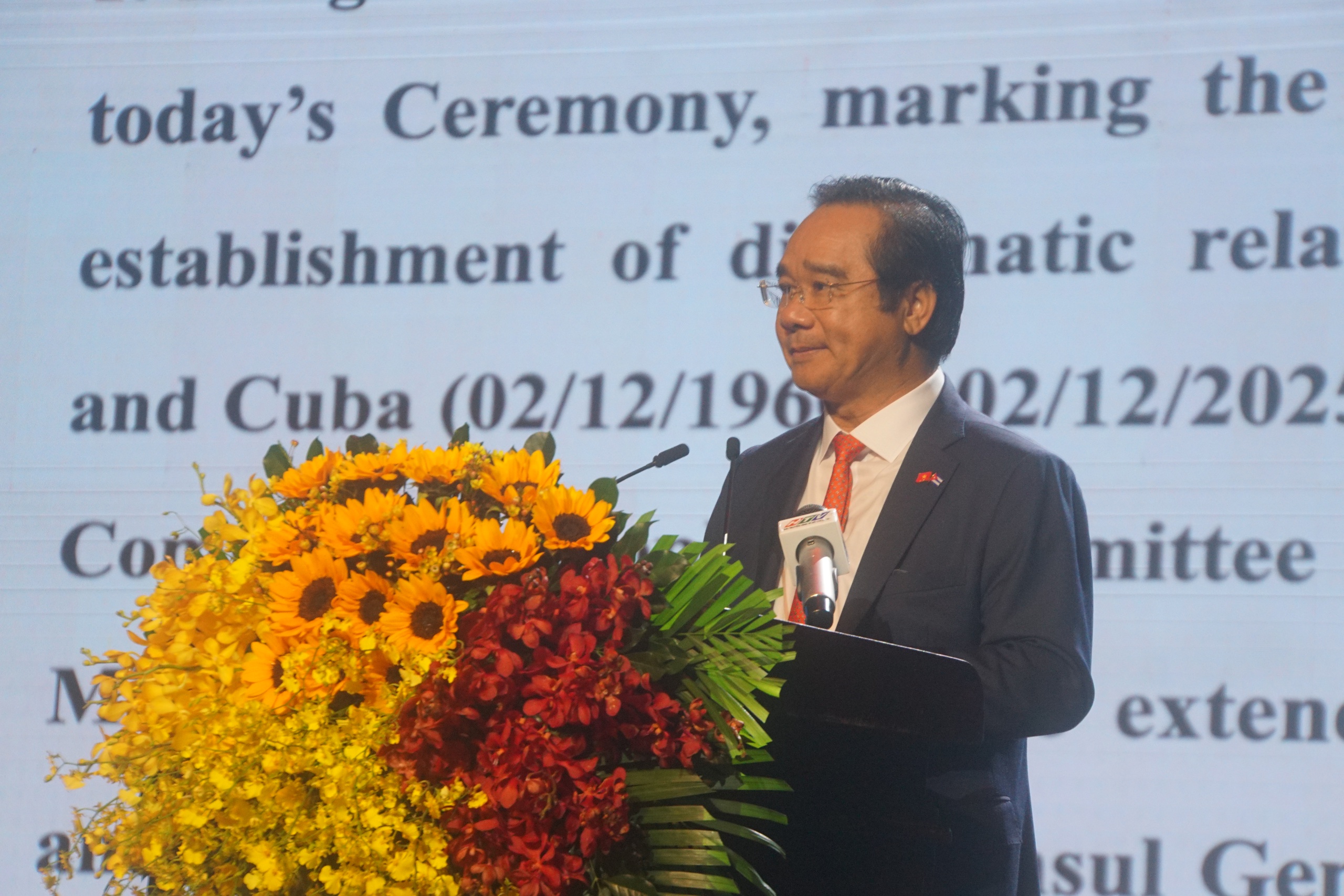 - Ảnh 2. - Ảnh 2.