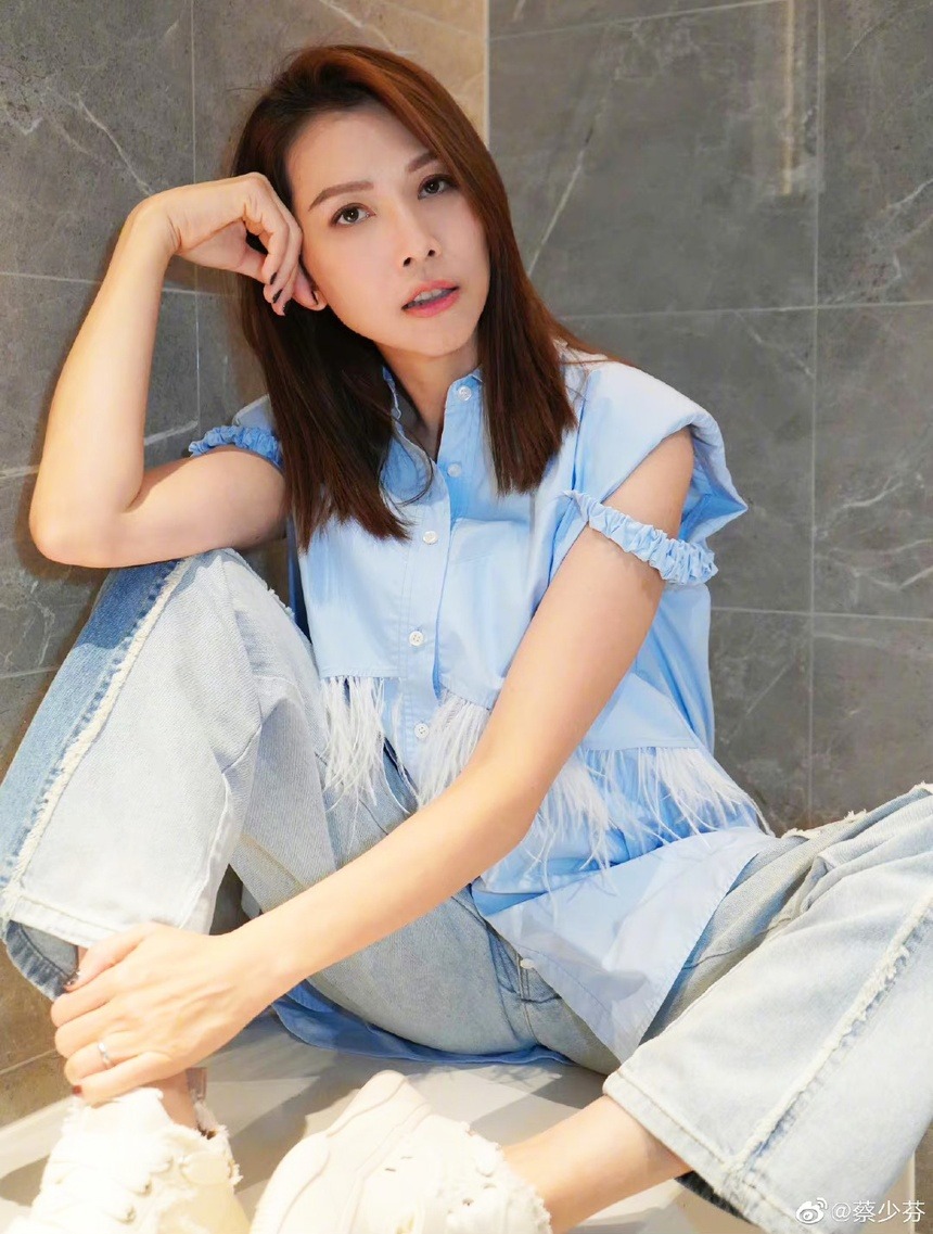 Á hậu làm nhân tình cho đại gia hơn 20 tuổi nay nhan sắc tàn tạ, hốc hác không thể tin- Ảnh 5.